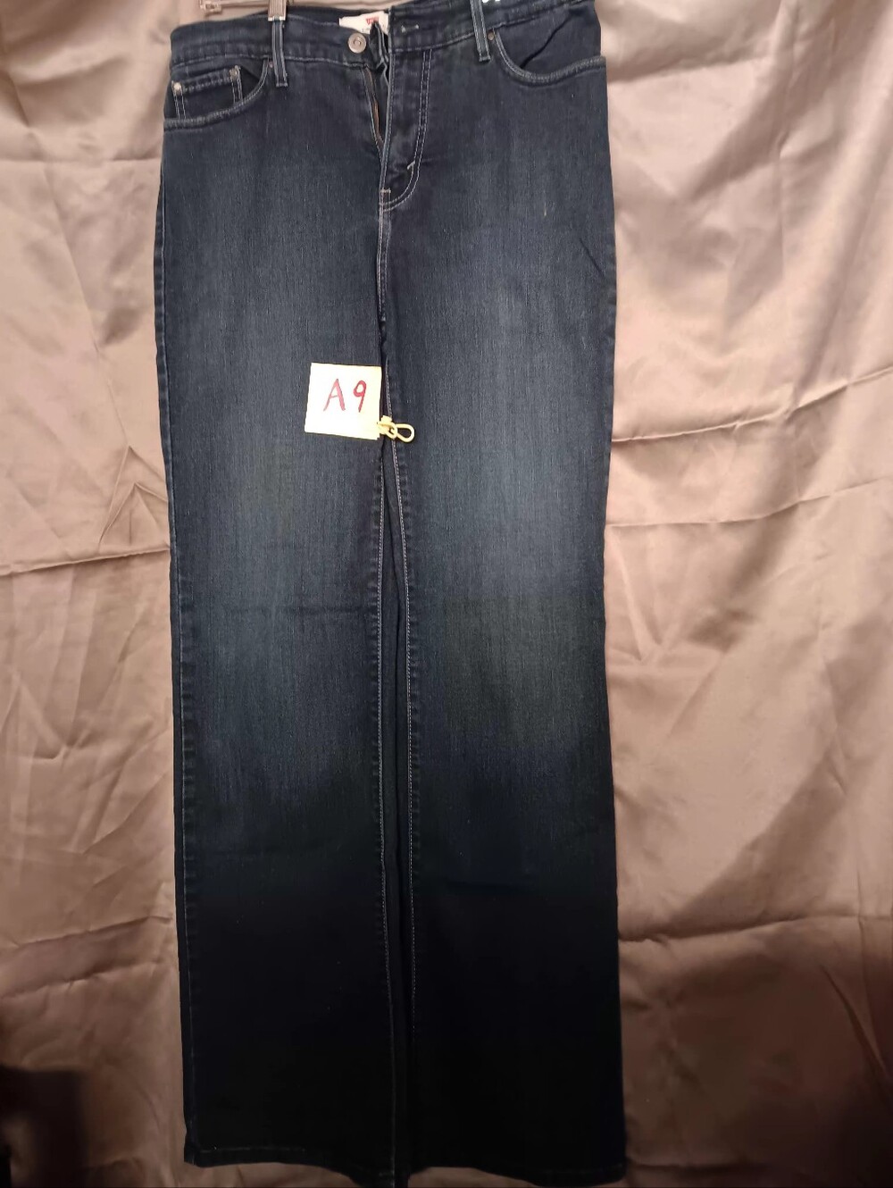 Levi's "Perfectly Slimming" Women's Dark Blue Boot Cut Jeans